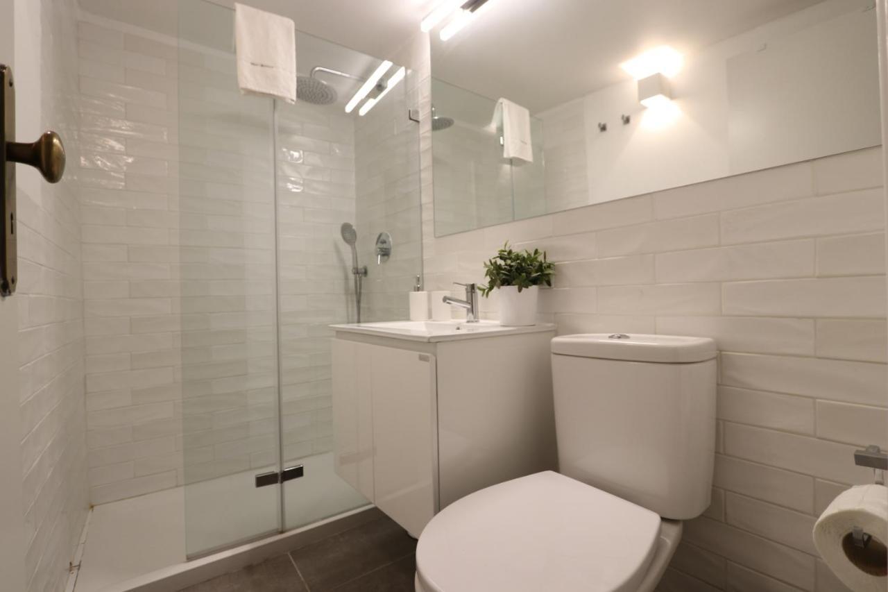 Apartament Chic Urban Retreat At Downtown With Balcony & Views Lizbona Zewnętrze zdjęcie